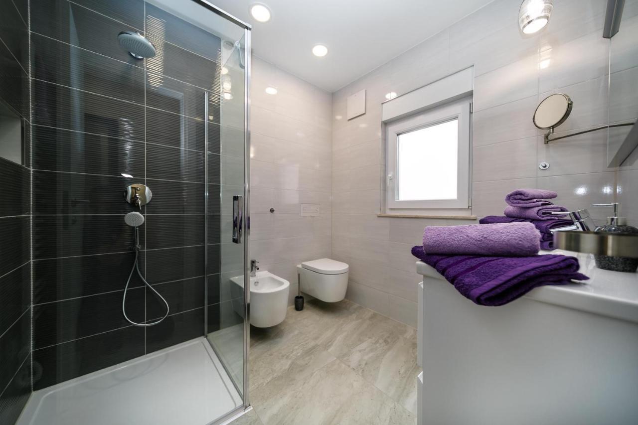 니바이스 2A Partment Rukavina 아파트 외부 사진